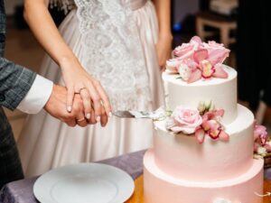 Cupcake Wedding Cake: A Sweet Trend Taking Over Modern Weddings