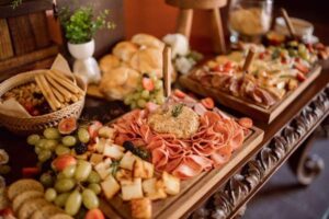 Wedding Catering Budget: How to Estimate Food Costs